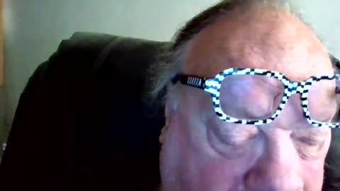 Fred. online show from June 12, 5:12 pm