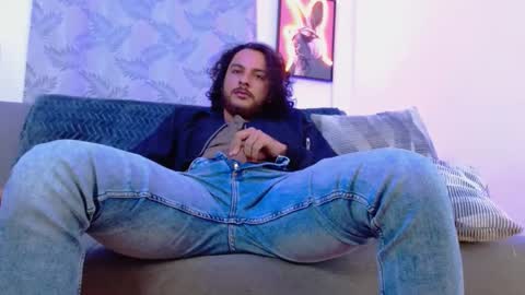 Snapshot of favid95 chatting on October 11, 11:08 pm favid95 online show from October 11, 11:08 pm
