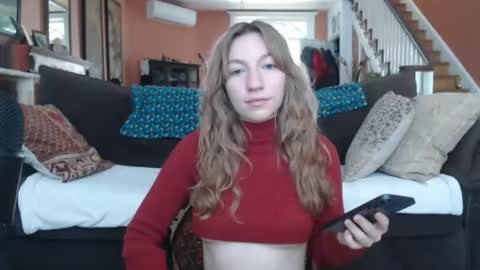 Snapshot of fawnwilde chatting on October 16, 4:39 pm Fawn online show from October 16, 4:39 pm