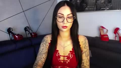 Faye online show from September 29, 2:49 pm