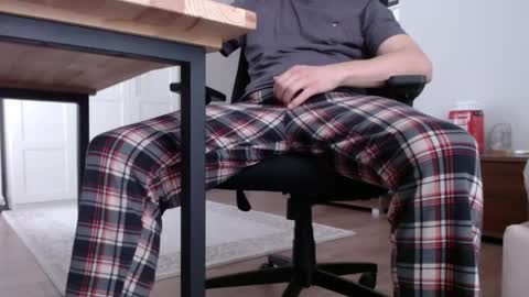 feetishoney online show from May 6, 12:44 pm