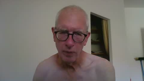 feetlove5608 online show from August 4, 10:44 am