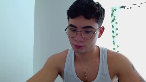 Snapshot of felipexvip chatting on February 26, 4:05 pm felipexvip online show from February 26, 4:05 pm