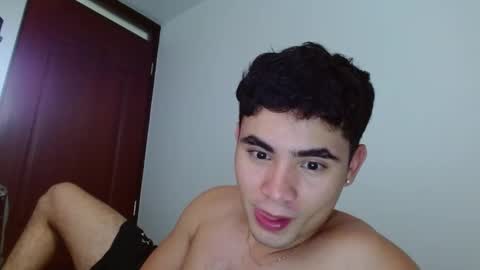 Snapshot of felipexvip chatting on February 27, 9:25 pm felipexvip online show from February 27, 9:25 pm