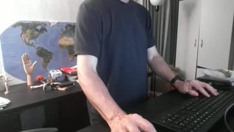 femdomsubby online show from December 14, 12:23 pm