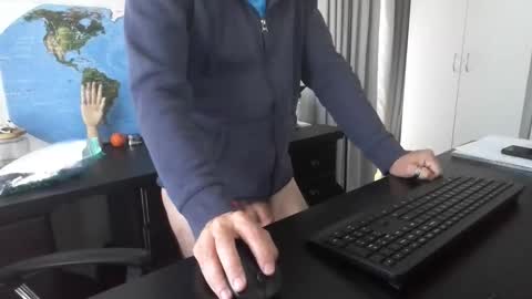 femdomsubby online show from January 3, 2:54 am