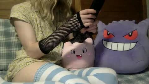 fenn88_ online show from July 18, 4:03 am