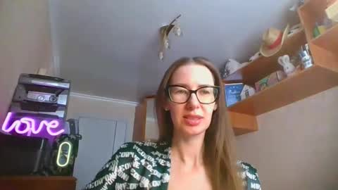 feraliss online show from February 22, 11:02 am