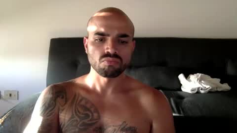 Snapshot of ferpaisa2024 chatting on December 2, 10:07 pm insta ferxx1210 Fercho online show from December 2, 10:07 pm
