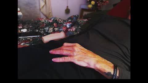 ferra_testarossa online show from February 28, 3:32 am