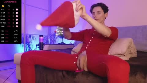 Snapshot of fetishboyfun chatting on December 21, 4:25 pm FetishBoyFun online show from December 21, 4:25 pm