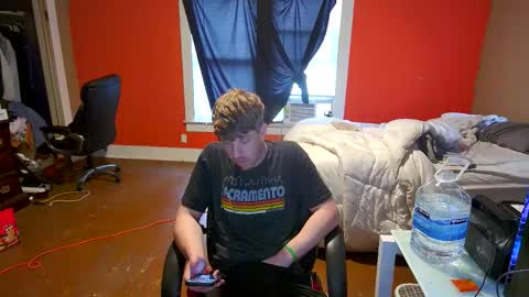 fetishking6 online show from April 2, 12:18 am