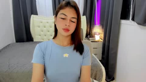 Jade online show from March 2, 8:59 am