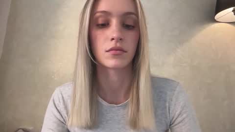 Lisa online show from October 19, 9:25 am