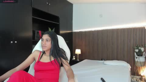 Freyja  online show from November 27, 5:31 pm