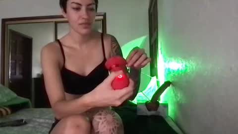 Snapshot of fgsammie chatting on September 23, 11:55 pm fgsammie online show from September 23, 11:55 pm