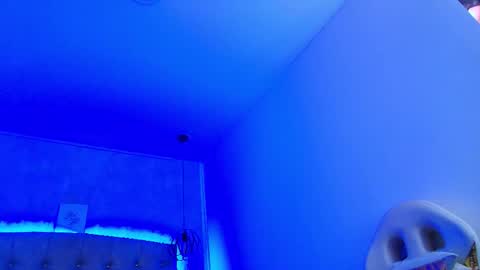   online show from November 16, 12:07 pm