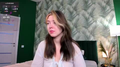 Snapshot of fieryfeline chatting on October 10, 3:34 am Filla online show from October 10, 3:34 am