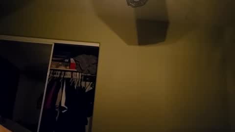 fightusfire32 online show from March 3, 6:48 am