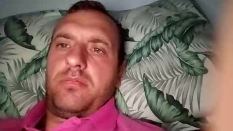 Snapshot of figonik chatting on October 7, 4:52 am Nick online show from October 7, 4:52 am