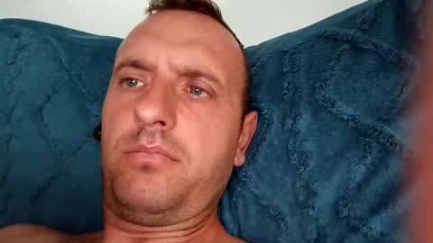 Snapshot of figonik chatting on September 16, 5:21 am Nick online show from September 16, 5:21 am