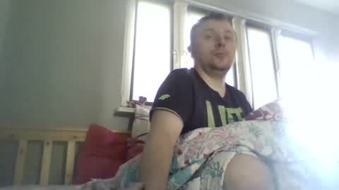 filipek757 online show from April 2, 8:32 am