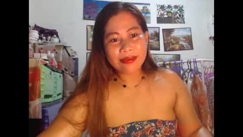 Snapshot of filipina_beauty69 chatting on September 9, 7:03 pm filipina beauty. online show from September 9, 7:03 pm