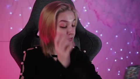 Snapshot of filipinaadams chatting on February 27, 2:35 am cap and Lana online show from February 27, 2:35 am