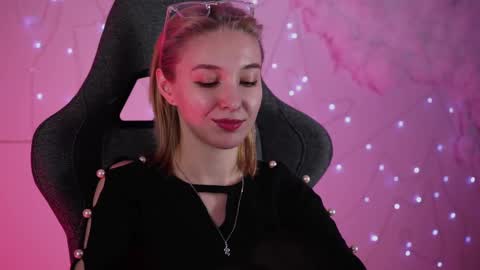 Snapshot of filipinaadams chatting on February 27, 5:40 am cap and Lana online show from February 27, 5:40 am