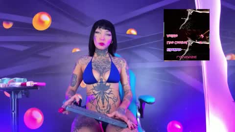 Snapshot of filletatouee chatting on October 4, 3:04 am filletatouee online show from October 4, 3:04 am