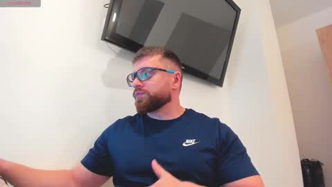 FindomGuyXXX online show from February 20, 9:39 pm