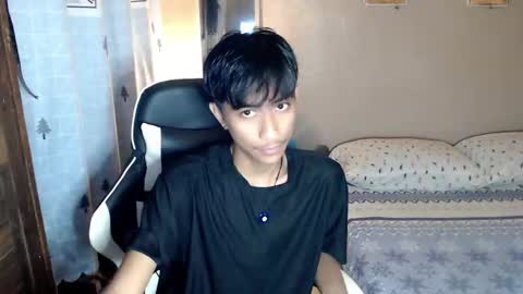 fineboii_rey18 online show from November 17, 7:11 am