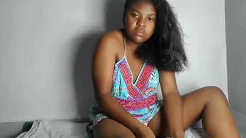 fiona_00 online show from May 2, 12:55 pm