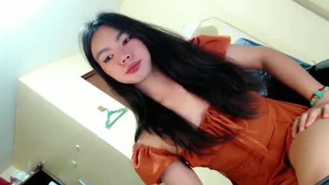 FIONA online show from April 6, 3:24 pm