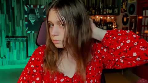 fiora online show from September 14, 11:44 am