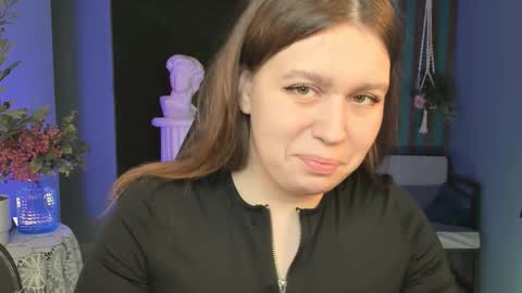 fiora online show from October 5, 6:33 am