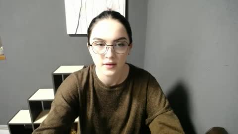 fiore_valery online show from November 18, 8:28 am