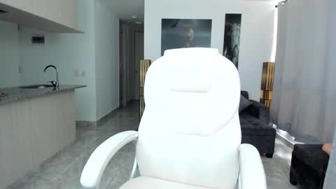 Snapshot of fiorellasantamaria chatting on March 12, 10:07 pm fiore online show from March 12, 10:07 pm