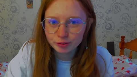 fire_luna online show from May 10, 10:54 am