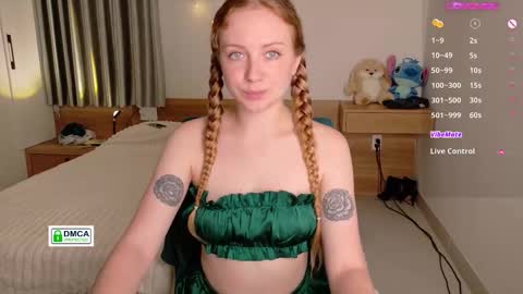 Snapshot of fire_red_ chatting on October 16, 9:20 am Liss online show from October 16, 9:20 am