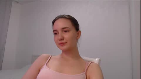 fireflies_fly_ online show from March 13, 7:50 pm