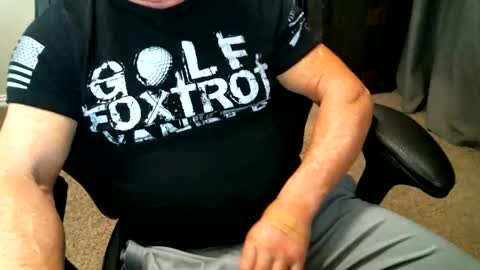 fitguy40 online show from February 7, 9:40 pm