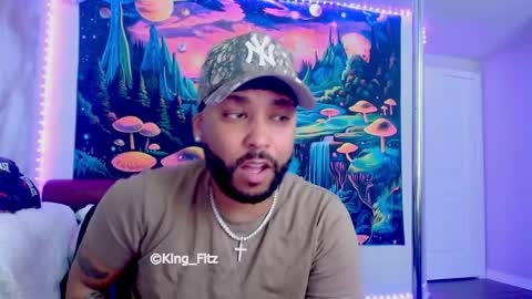 King E  online show from April 30, 3:17 pm