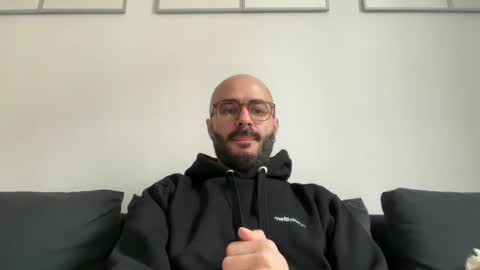 Fla is short for Flavio online show from February 12, 11:29 am