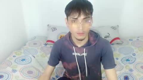 flaco23_latino online show from June 14, 5:31 am