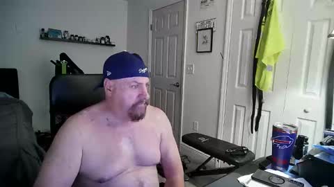 Snapshot of flaguy3233 chatting on January 13, 4:19 pm Florida guy online show from January 13, 4:19 pm