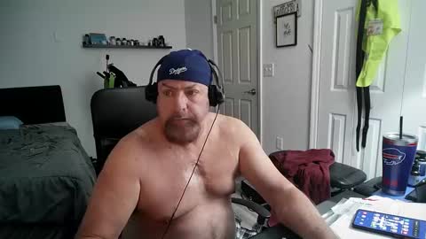 Snapshot of flaguy3233 chatting on January 30, 7:50 am Florida guy online show from January 30, 7:50 am