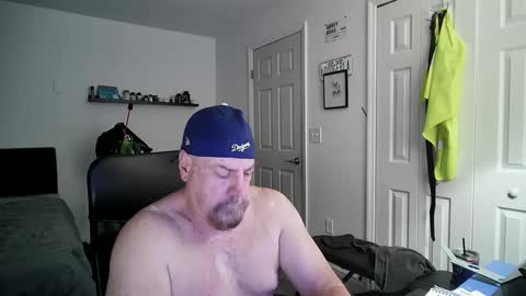 Snapshot of flaguy3233 chatting on February 19, 10:31 pm Florida guy online show from February 19, 10:31 pm