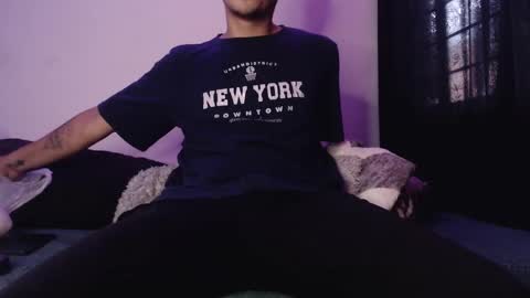 Snapshot of flamebond_room chatting on March 3, 2:39 pm tteo Sienna online show from March 3, 2:39 pm