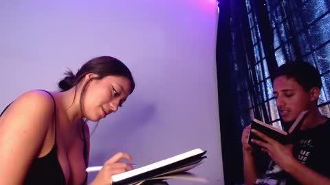 Snapshot of flamebond_room chatting on March 12, 1:40 pm tteo Sienna online show from March 12, 1:40 pm
